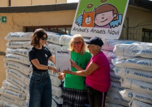 La Fondazione MyFamily dona 1000 chili di crocchette al canile di Tortona