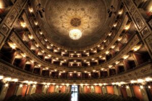 Martedì al Teatro Sociale c’è Via dell’Oro, un percorso enogastronomico