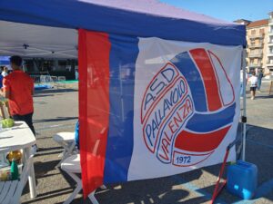 Sport in piazza, un successo per il volley