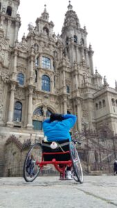 Carmen Acunto dialoga con Costanza Zavanone e Laura Merlo sul Cammino di Santiago in handbike