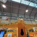 La Corte di Madam Favetta di Castelbelforte firma in Fiera per il sostegno della Torre Paleologa a Luogo del Cuore Fai