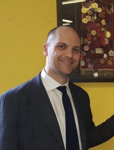 Deangelis a fianco di Oddone. 