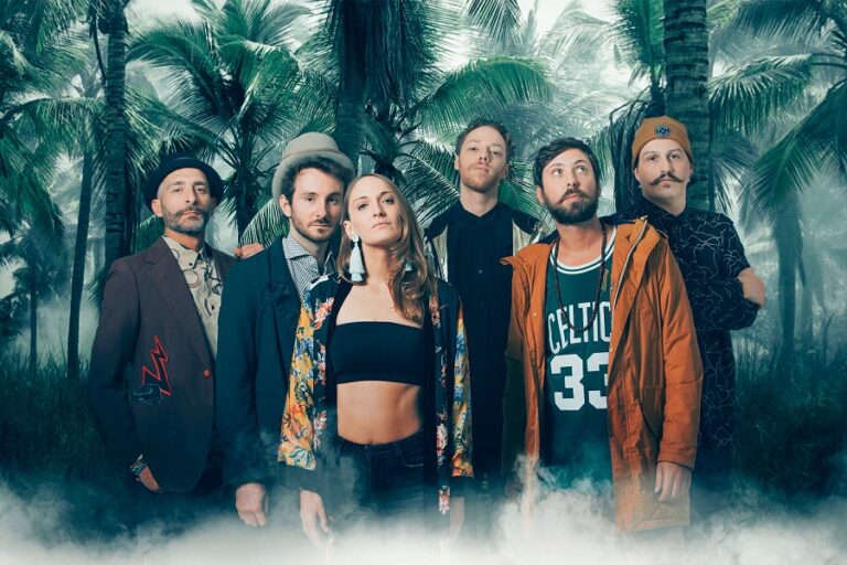 Valenza, una performance musicale coloratissima per APRE